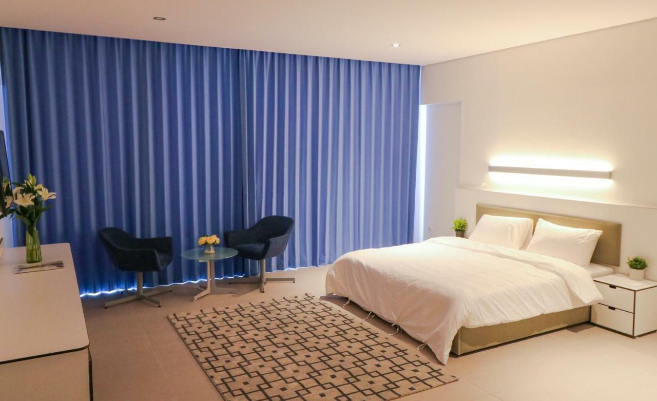Windwesthome Dubai Bagian luar foto